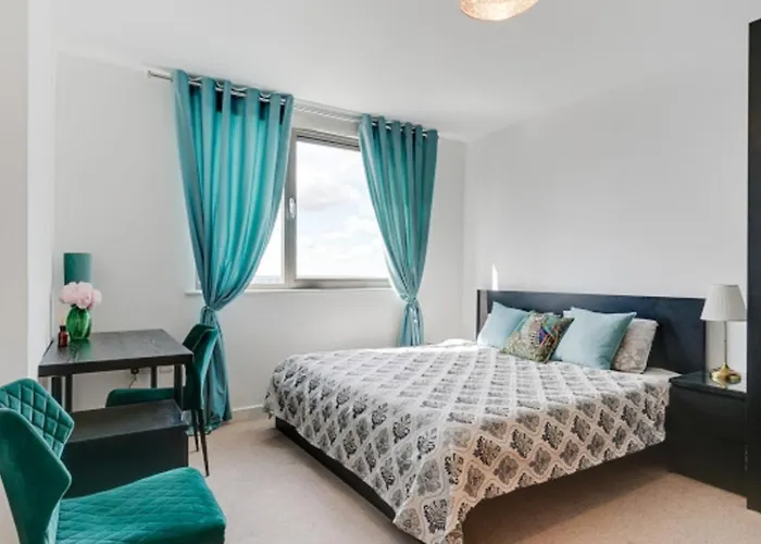 London City View Apartment, Short Walk To Tower Bridge, Free Parking