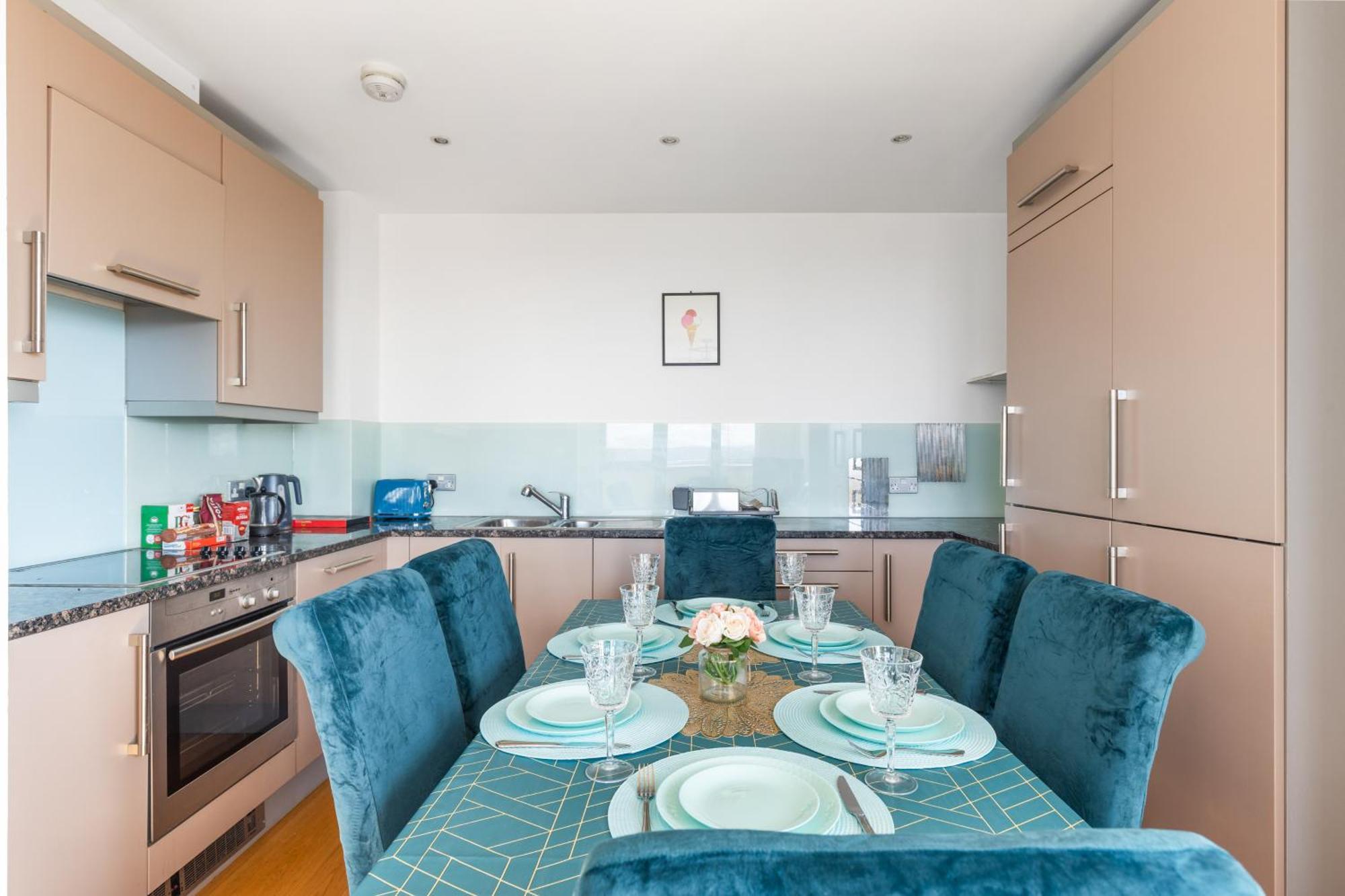 View Apartment, Short Walk To Tower Bridge, Free Parking Apartament Londra
