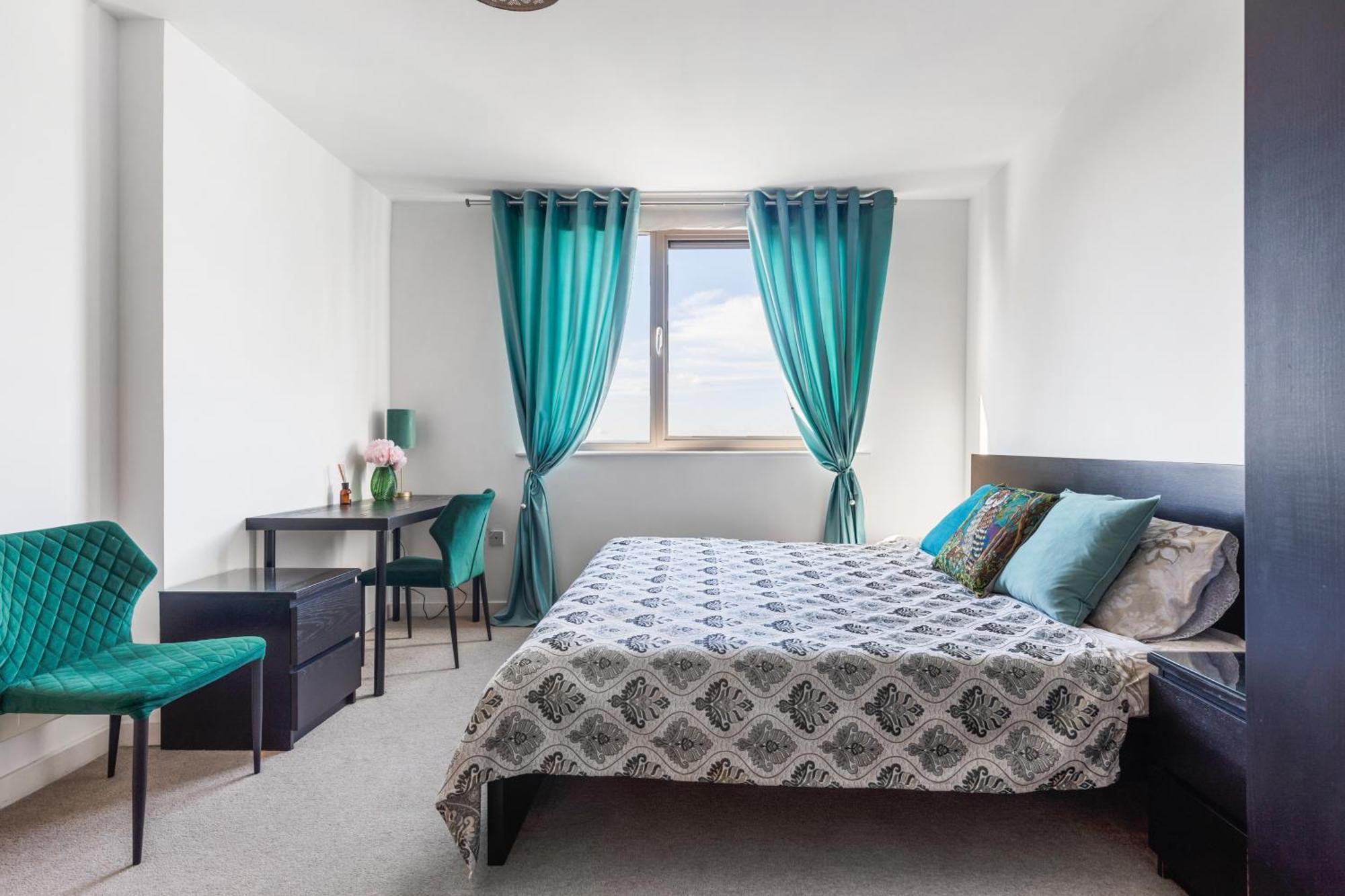 View Apartment, Short Walk To Tower Bridge, Free Parking Apartament